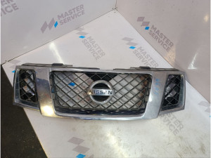 623105X00C (NISSAN) Решетка радиатора хром 10-