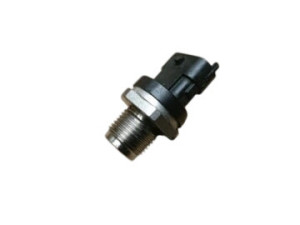 0281006468 (BOSCH) Датчик давления топлива в рейке 2.0TDI 16VJaguar F-Pace 16-