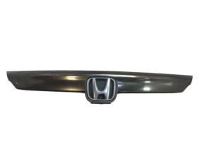 71122TVAA11 (HONDA) Молдинг бампера переднего центрHonda Accord CV 17-