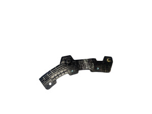 DN4E51U40A (MAZDA) Кронштейн накладки крыла задний левый передняя частьMazda MX-30 20-