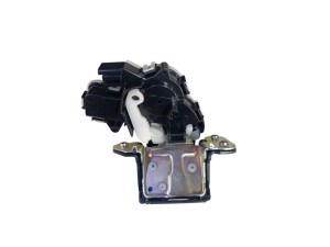 BDMT62310 (MAZDA) Замок крышки багажника хэтчбекMazda MX-30 20- Mazda 3 19-