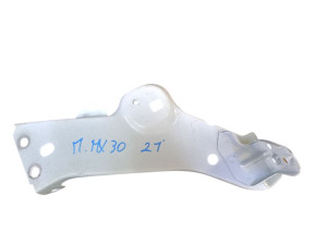 DFR552140 (MAZDA) Кронштейн крыла переднего правогоMazda MX-30 20- Mazda CX-30 19-