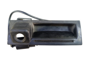 7L6827609 (VW) Кнопка открытие крышки багажника наружная под камеруVW Touareg 02-10