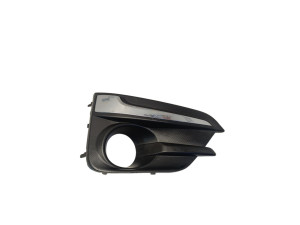 57731FL040 (SUBARU) Накладка бампера переднего правая под ПТФSubaru Impreza 16-23