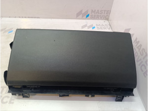 LR060029 (LAND ROVER) Бардачок