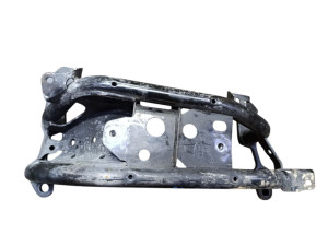LR061587 (LAND ROVER) Балка АКППRange Rover Sport 13-22 Range Rover 12-22