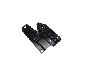 7114079J00 (SUZUKI) Кронштейн радиатора левый нижнийSuzuki SX-4 06-14