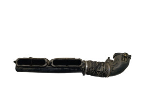 LR049314 (LAND ROVER) Патрубок воздуха к КВФ левый 3.0TDI 24VRange Rover Sport 13-22 Range Rover 12-22